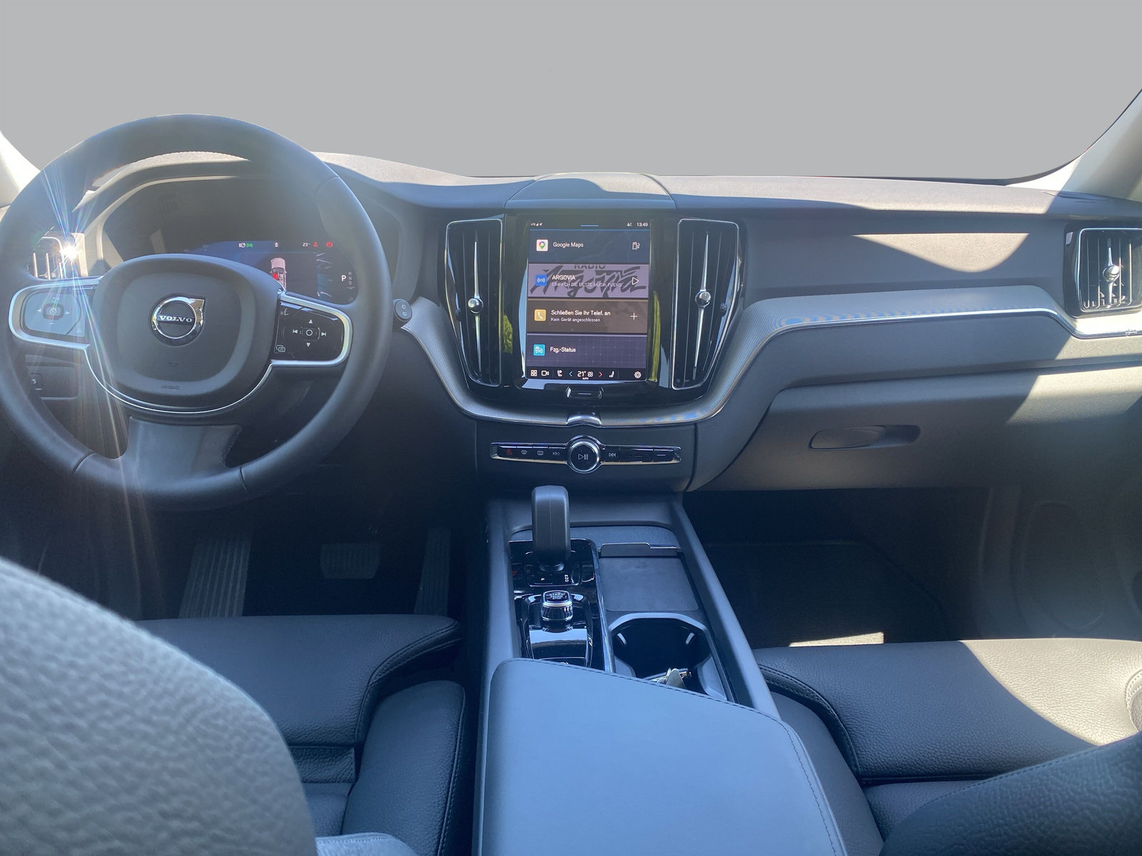 VOLVO XC60 B5 Benzin Mild Hybrid AWD Plus Dark Geartronic, Mild-Hybrid Petrol/Electric, Second hand / Used, Automatic - 7
