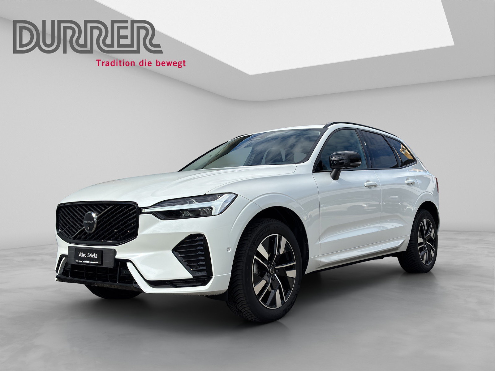 VOLVO XC60 2.0 B5 MH Plus Dark AWD