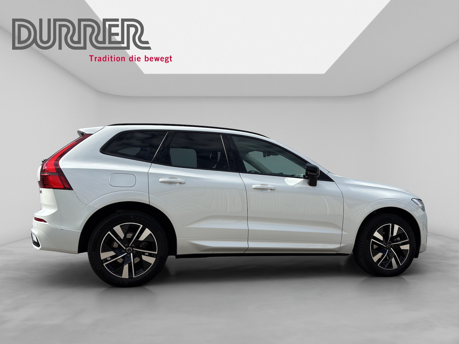VOLVO XC60 2.0 B5 MH Plus Dark AWD, Hybride Léger Essence/Électricité, Occasion / Utilisé, Automatique - 5