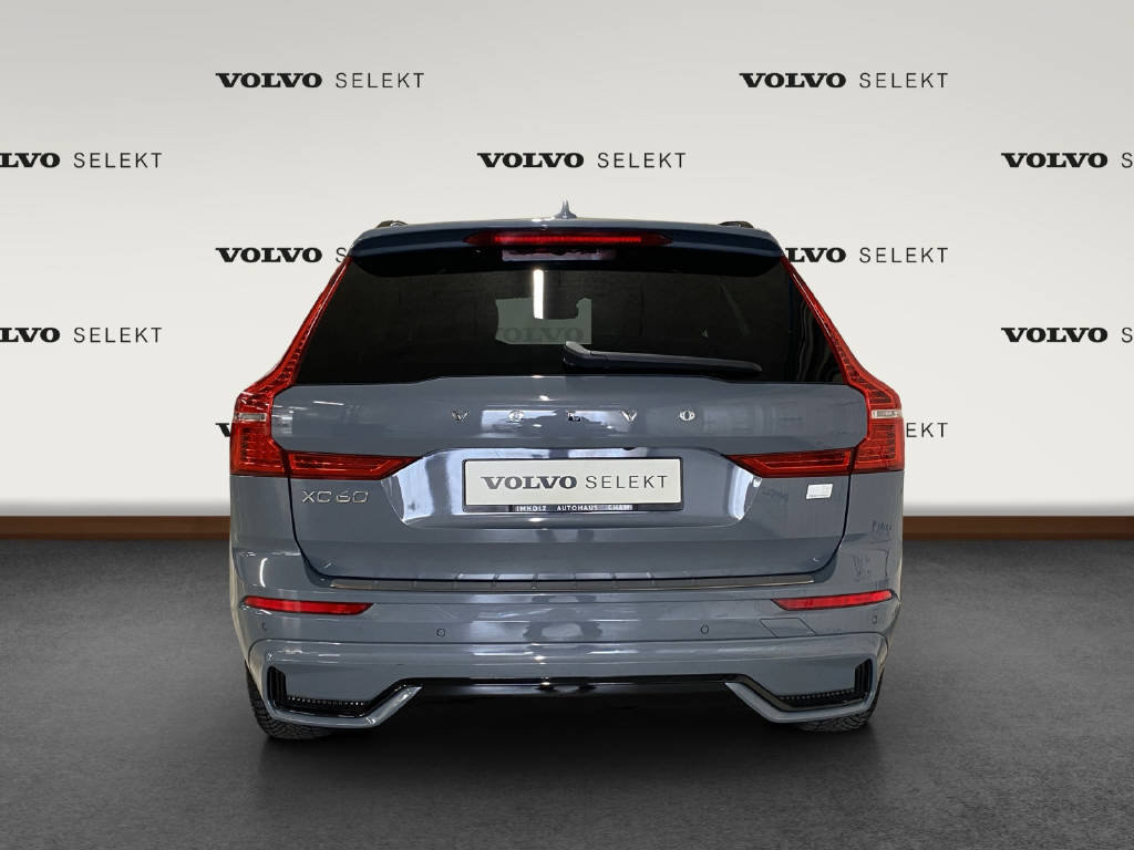 VOLVO XC60 2.0 T6 TE R-Design eAWD, Hybride Rechargeable Essence/Électricité, Occasion / Utilisé, Automatique - 4