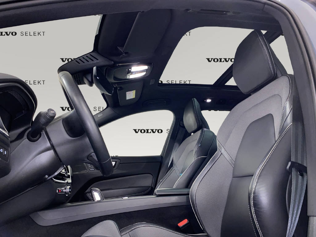 VOLVO XC60 2.0 T6 TE R-Design eAWD, Hybride Rechargeable Essence/Électricité, Occasion / Utilisé, Automatique - 7