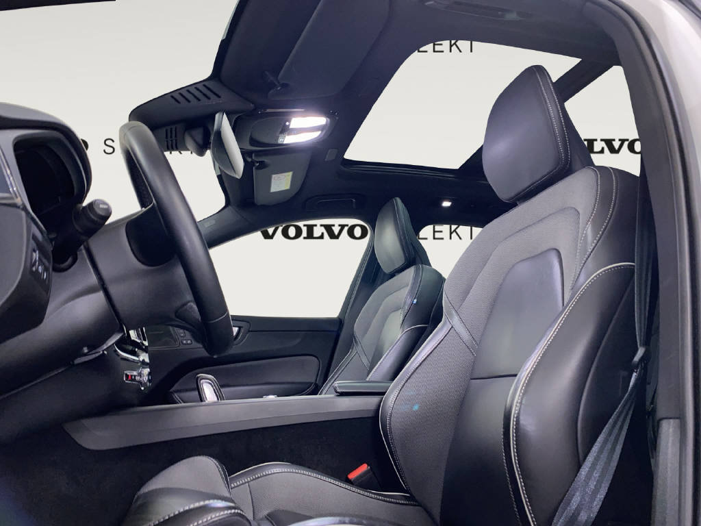 VOLVO XC60 2.0 T8 TE R-Design eAWD, Plug-in-Hybrid Petrol/Electric, Second hand / Used, Automatic - 7