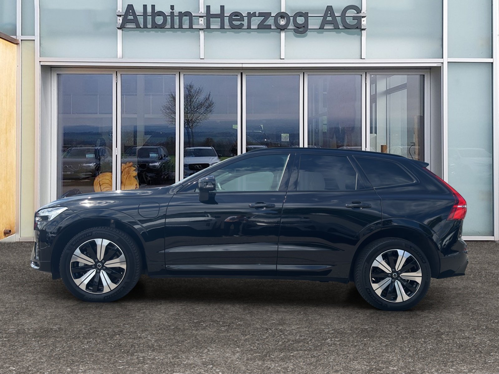 VOLVO XC60 2.0 T8 TE Plus Dark eAWD, Hybride Rechargeable Essence/Électricité, Occasion / Utilisé, Automatique - 2