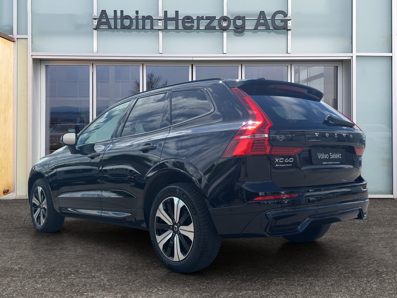 VOLVO XC60 2.0 T8 TE Plus Dark eAWD, Hybride Rechargeable Essence/Électricité, Occasion / Utilisé, Automatique - 3