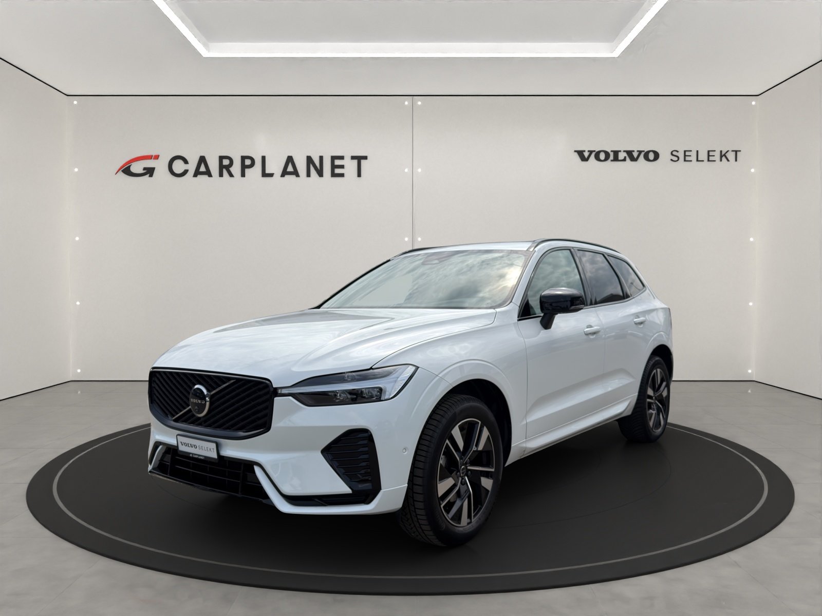VOLVO XC60 2.0 B5 MH Plus Dark AWD