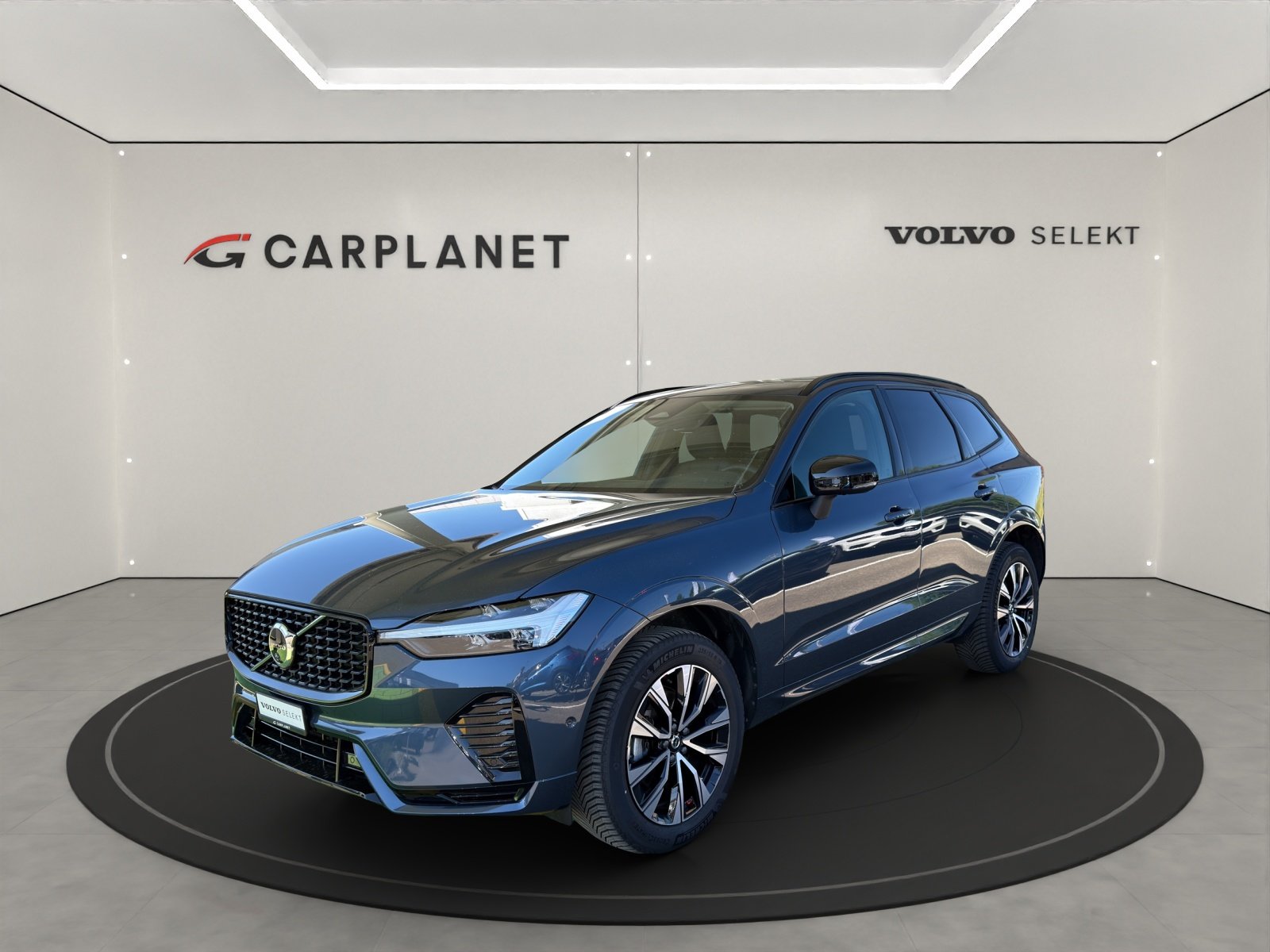 VOLVO XC60 2.0 B5 MH Plus Dark AWD