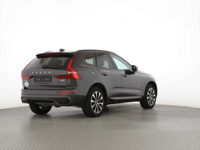 VOLVO XC60 B5 Benzin Mild Hybrid AWD Plus Dark Geartronic, Mild-Hybrid Petrol/Electric, Second hand / Used, Automatic - 3