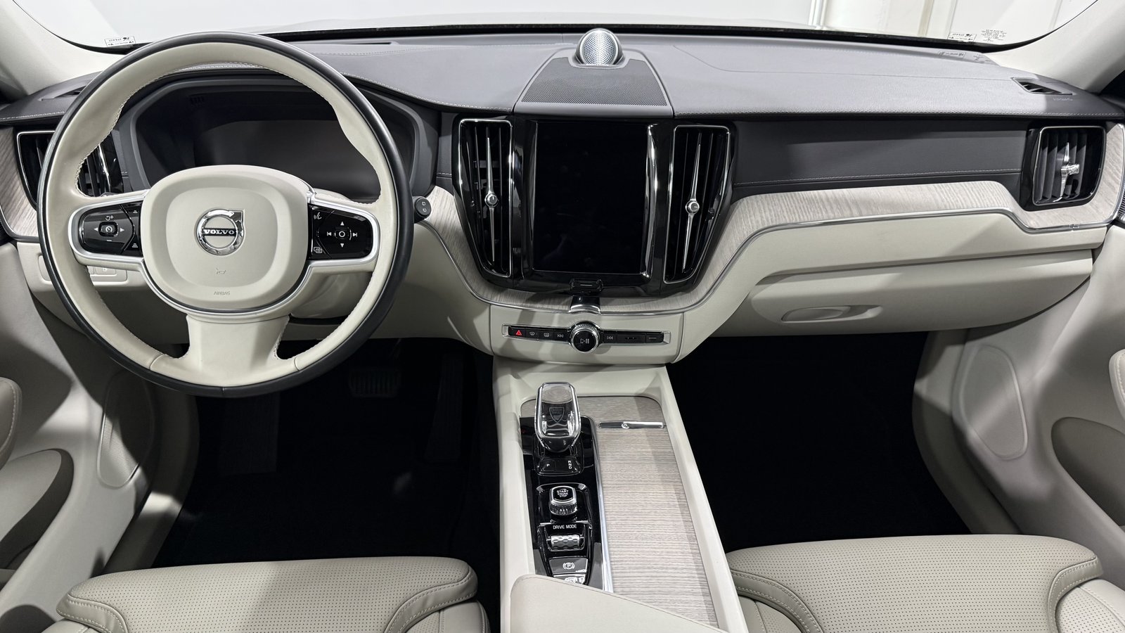 VOLVO XC60 2.0 T8 TE Inscription eAW, Essence, Occasion / Utilisé, Automatique - 5