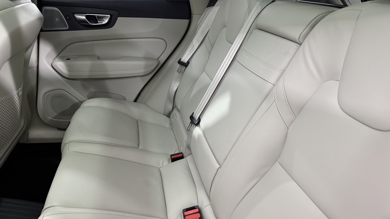 VOLVO XC60 2.0 T8 TE Inscription eAW, Essence, Occasion / Utilisé, Automatique - 6