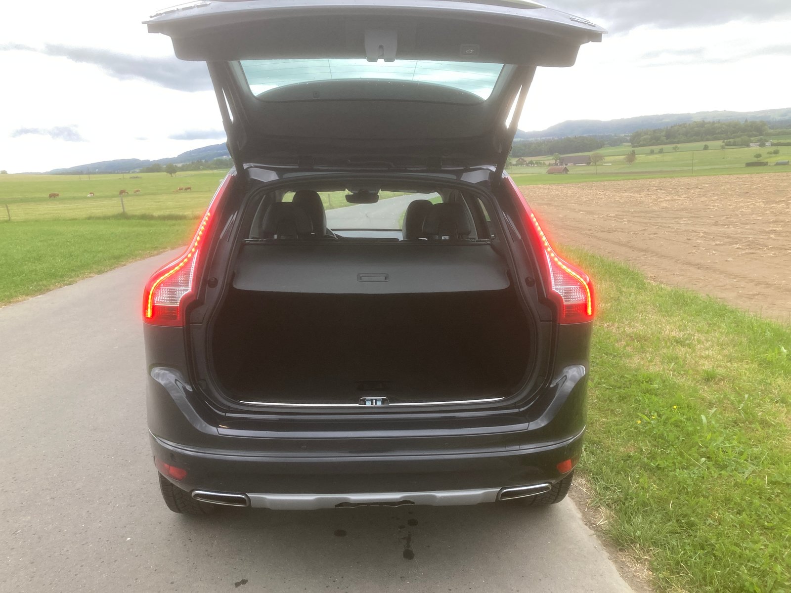 VOLVO XC60 D4 AWD Summum Geartronic mit Anhängerkupplung, Diesel, Occasion / Utilisé, Automatique - 6