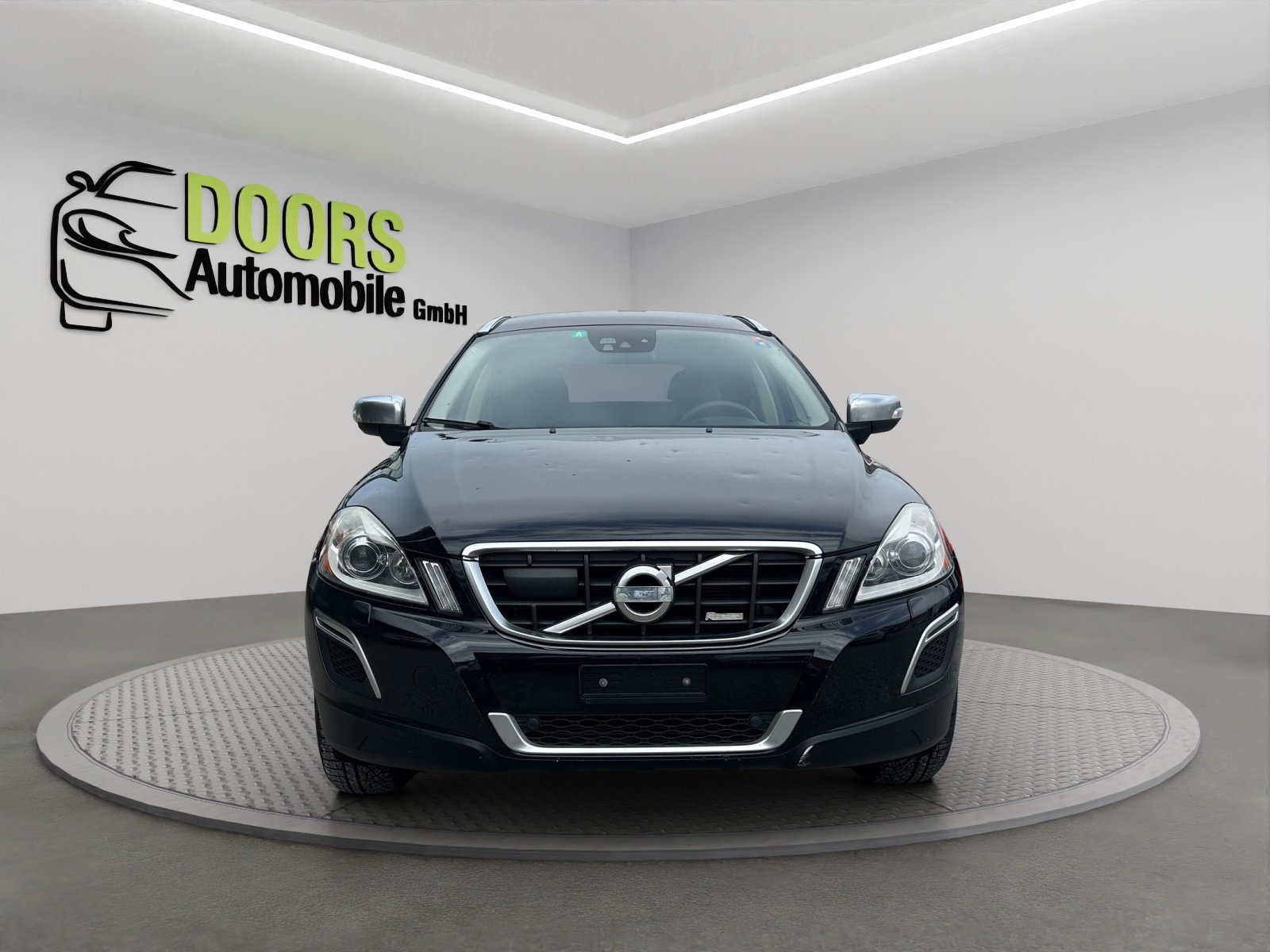 VOLVO XC60 D5 AWD Momentum Geartronic, Diesel, Occasion / Gebraucht, Automatik - 2