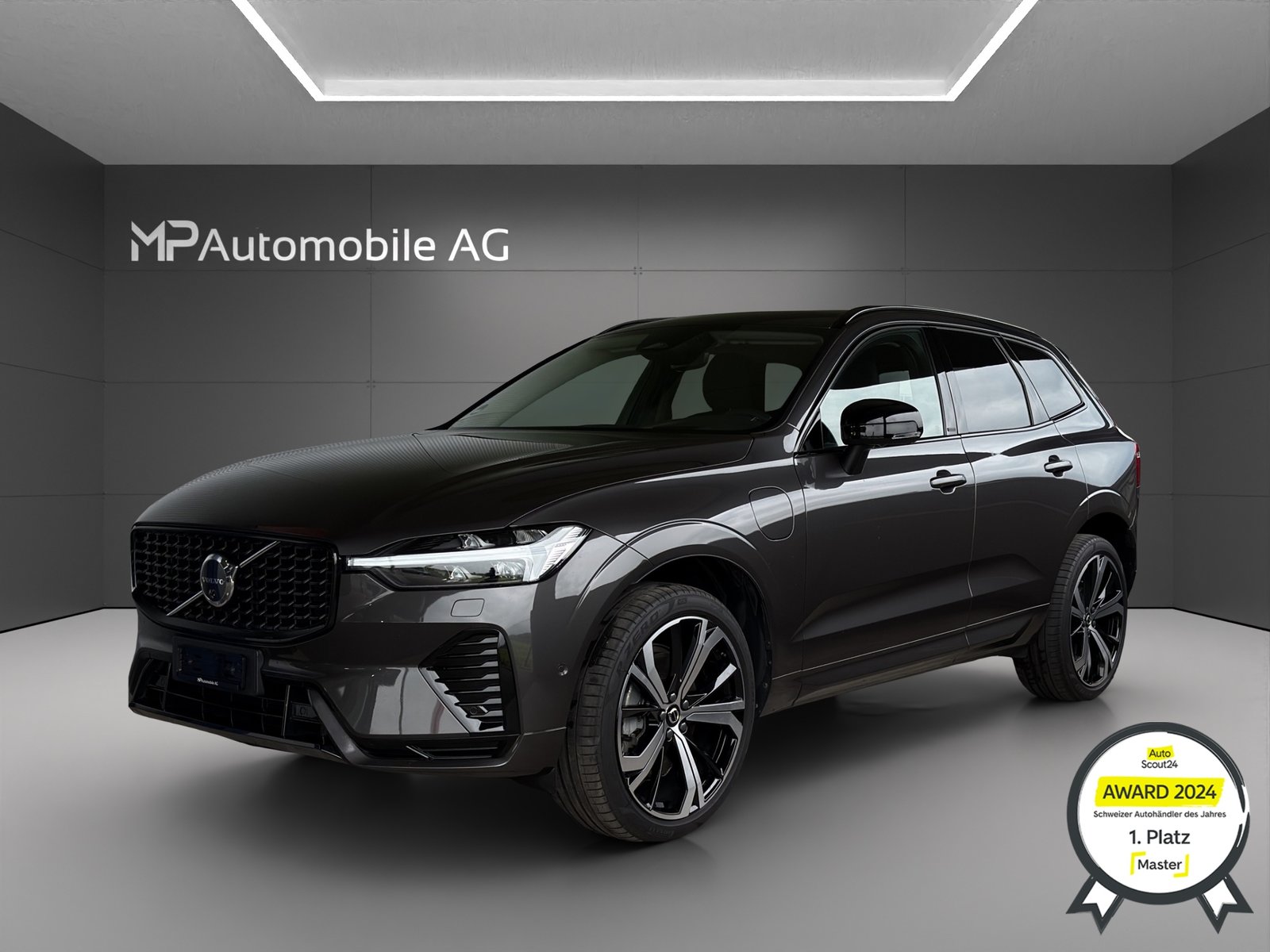 VOLVO XC60 T8 eAWD PluginHybrid Ultimate Dark Geartronic