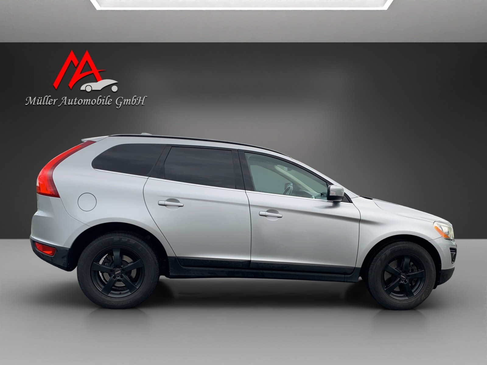 VOLVO XC60 2.4D AWD Momentum Geartronic, Diesel, Occasioni / Usate, Automatico - 5