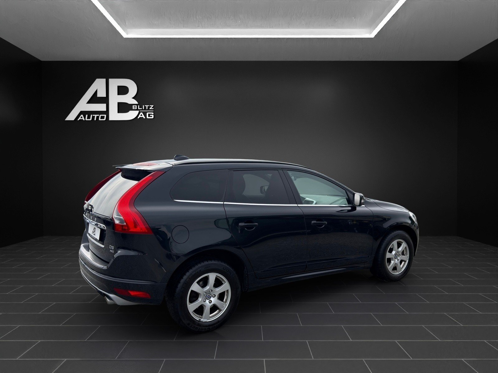 VOLVO XC60 D5 AWD Momentum Geartronic mit 215 PS, Diesel, Occasion / Utilisé, Automatique - 5