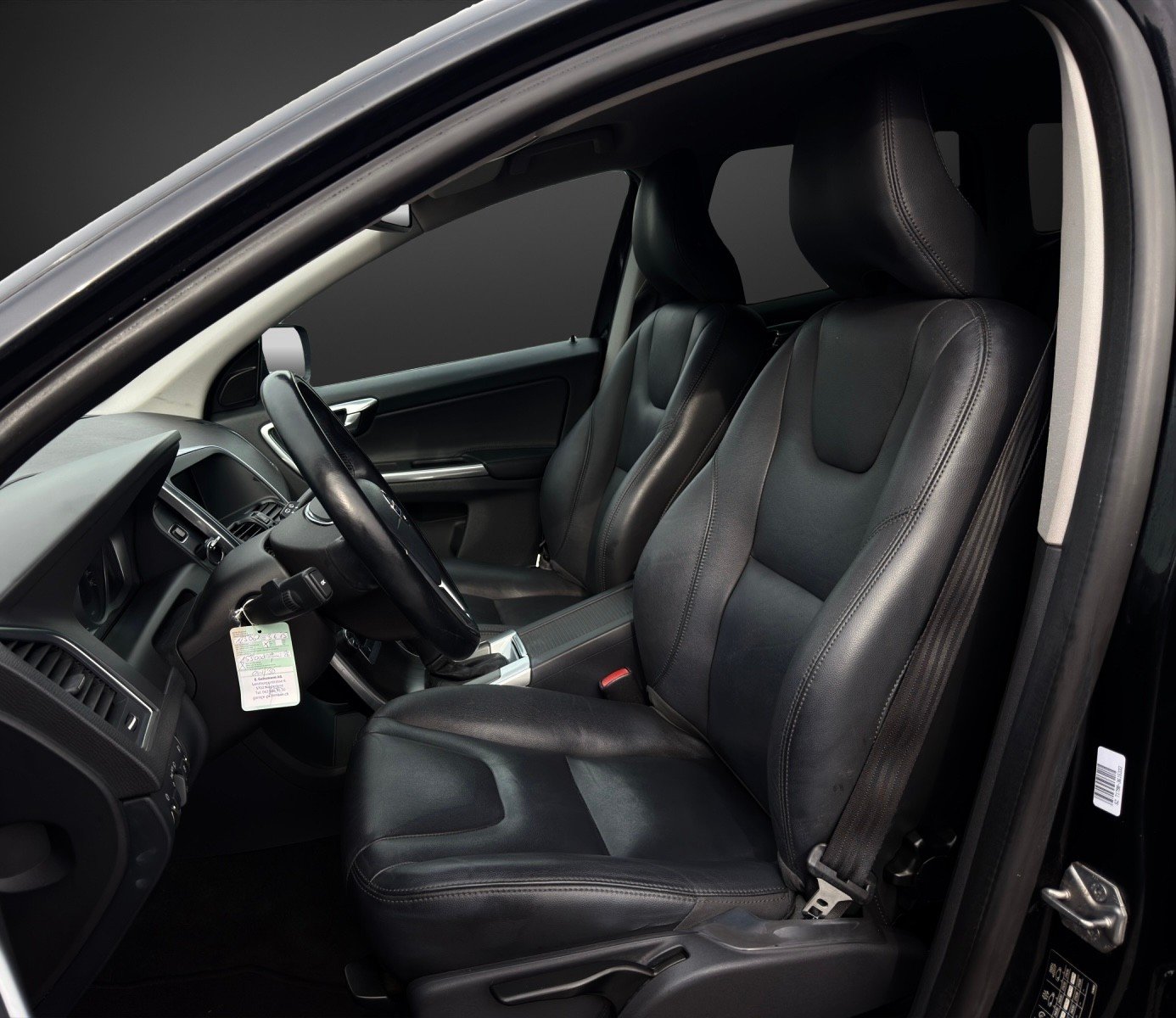 VOLVO XC60 D5 AWD Momentum Geartronic mit 215 PS, Diesel, Occasion / Utilisé, Automatique - 7