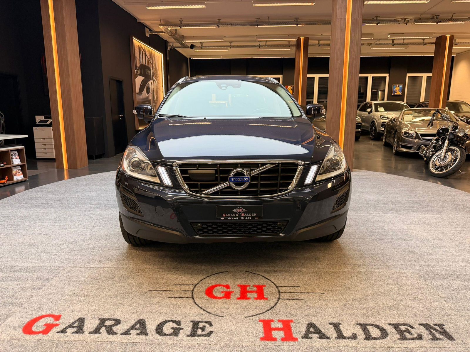 VOLVO XC60 2.4 D5 Summum AWD, Diesel, Occasion / Utilisé, Automatique - 2