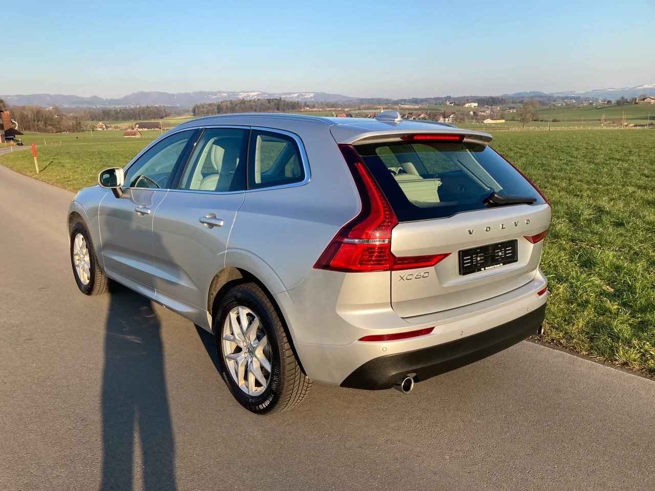 VOLVO XC60 D4 AWD Momentum Geartronic, Diesel, Second hand / Used, Automatic - 4
