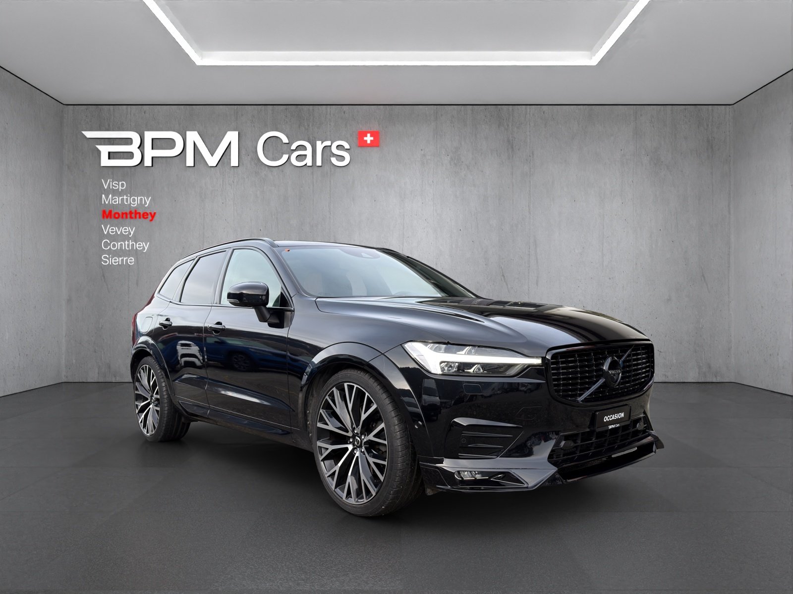 VOLVO XC60 B6 Benzin Mild Hybrid AWD R-Design Geartronic, Mild-Hybrid Petrol/Electric, Second hand / Used, Automatic - 3