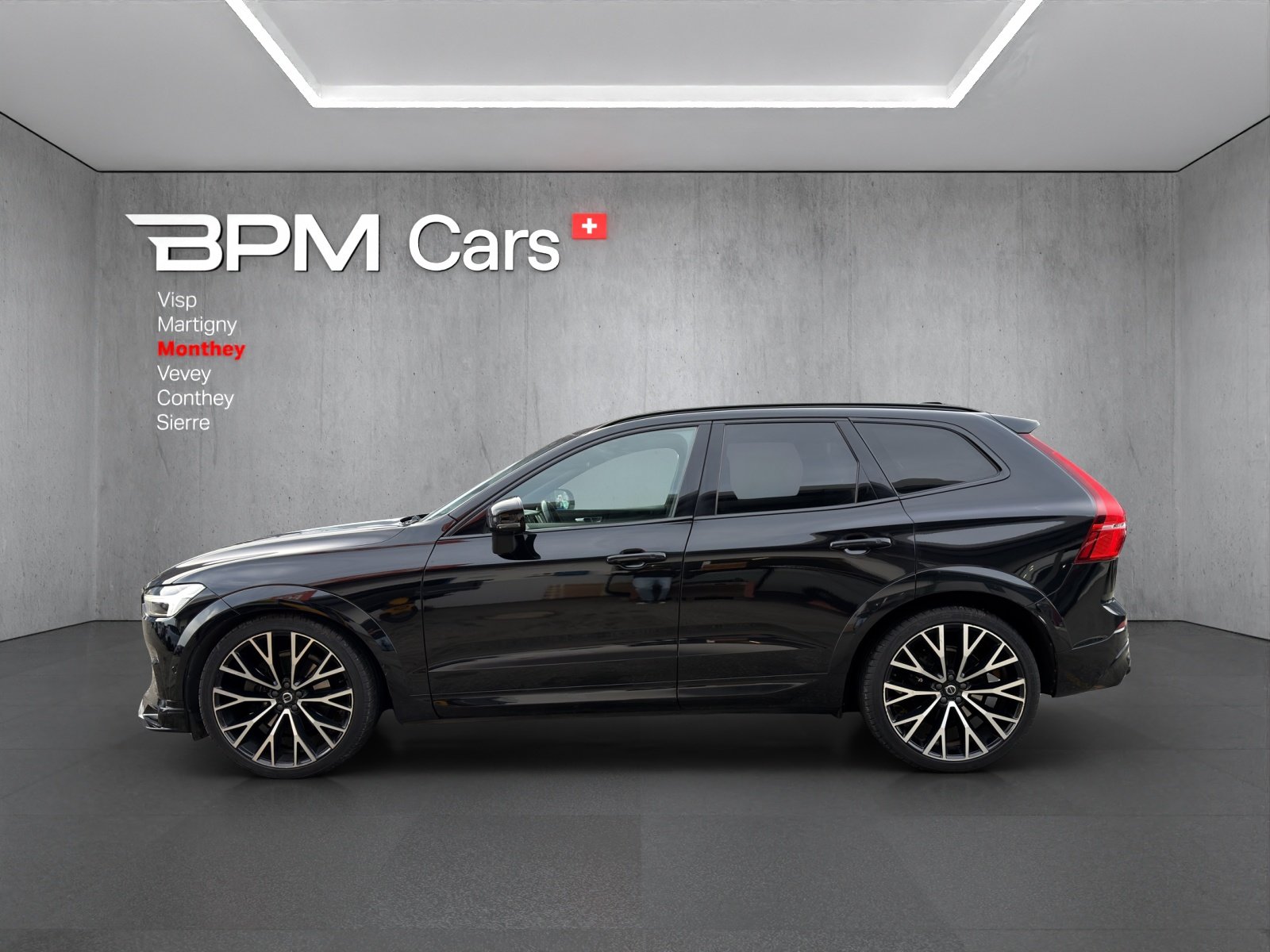 VOLVO XC60 B6 Benzin Mild Hybrid AWD R-Design Geartronic, Mild-Hybrid Petrol/Electric, Second hand / Used, Automatic - 7