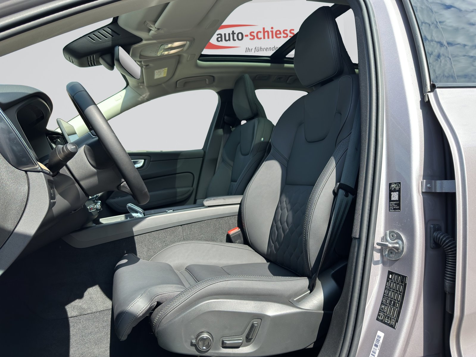 VOLVO XC60 B5 AWD Facelift Plus Dark Geartronic, Essence, Occasion / Utilisé, Automatique - 6