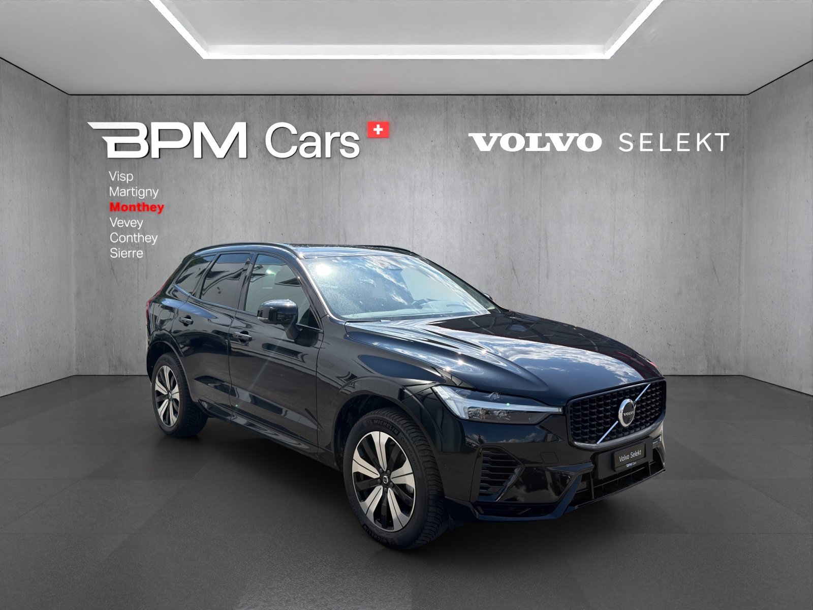 VOLVO XC60 T6 eAWD PluginHybrid Plus Dark Geartronic, Plug-in-Hybrid Benzina/Elettrica, Occasioni / Usate, Automatico - 3