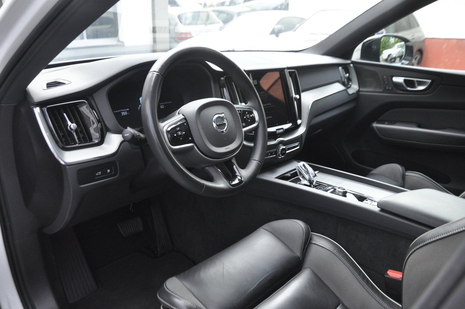 VOLVO XC60 T6 eAWD PluginHybrid Ultimate Dark Geartronic I P, Hybride Rechargeable Essence/Électricité, Occasion / Utilisé, Automatique - 5
