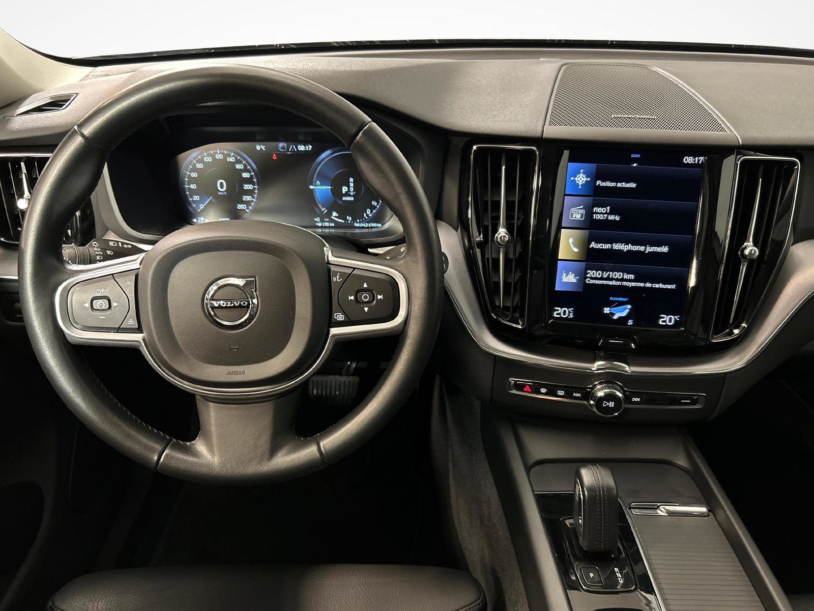 VOLVO XC60 2.0 T6 TE R-Design Expre. eAWD, Hybride Rechargeable Essence/Électricité, Occasion / Utilisé, Automatique - 7