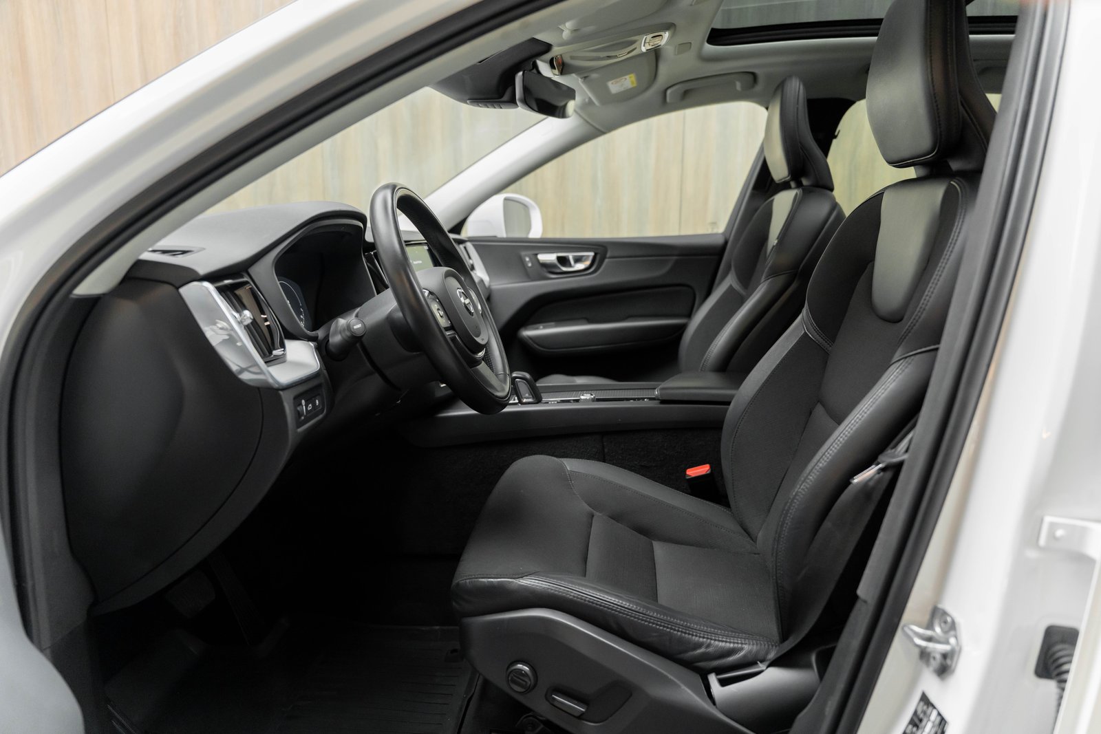 VOLVO XC60 T8 eAWD Momentum Geartronic, Plug-in-Hybrid Benzina/Elettrica, Occasioni / Usate, Automatico - 5