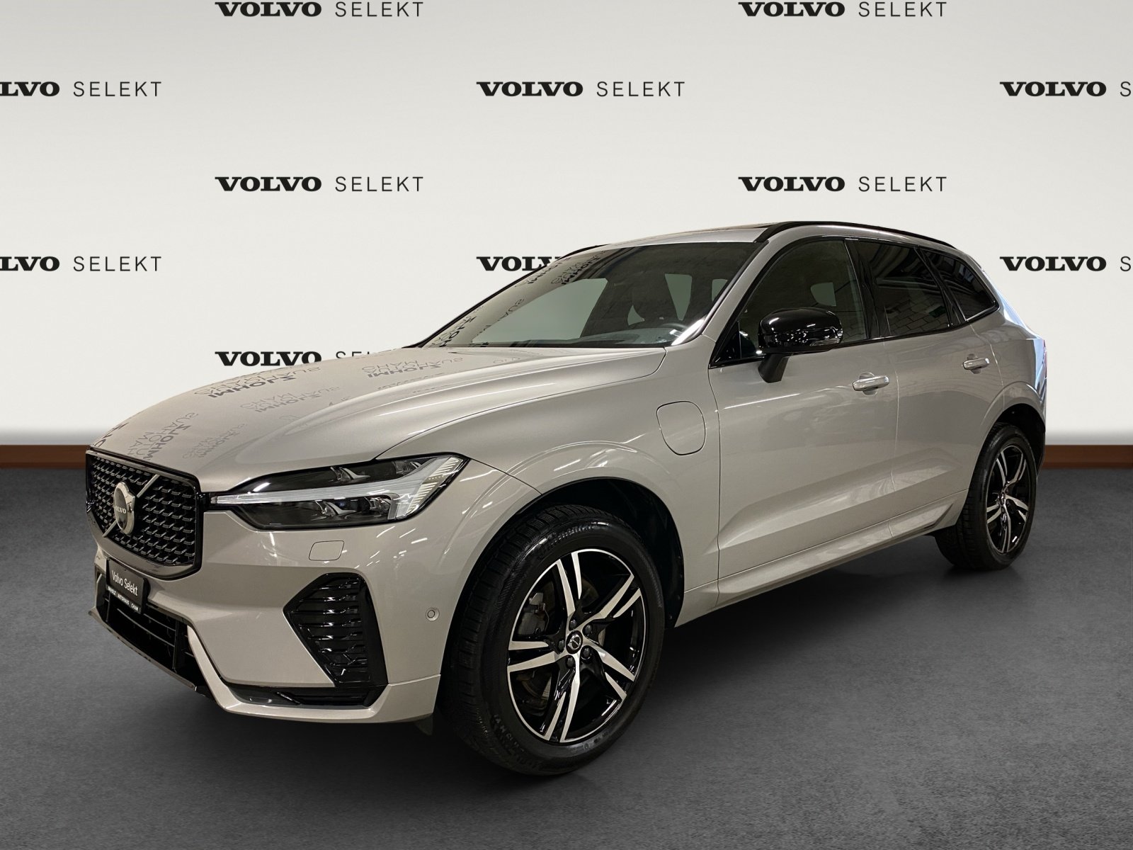 VOLVO XC60 2.0 T6 TE R-Design eAWD