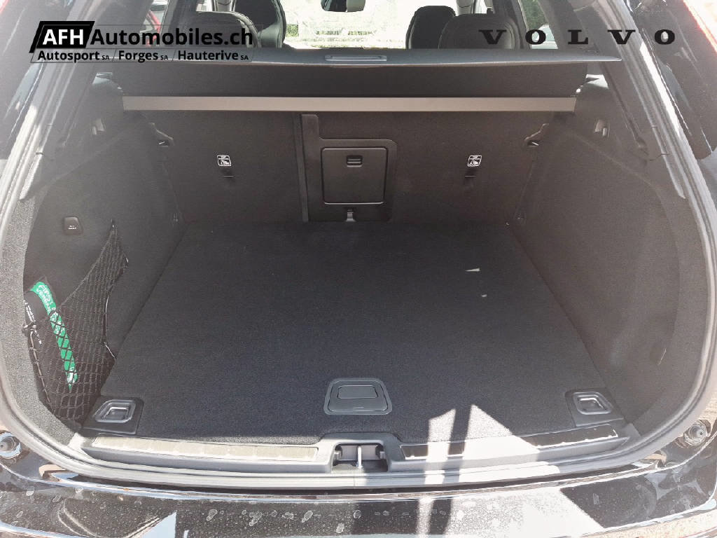 VOLVO XC60 2.0 T8 TE XCENTRIC Black Edition eAWD