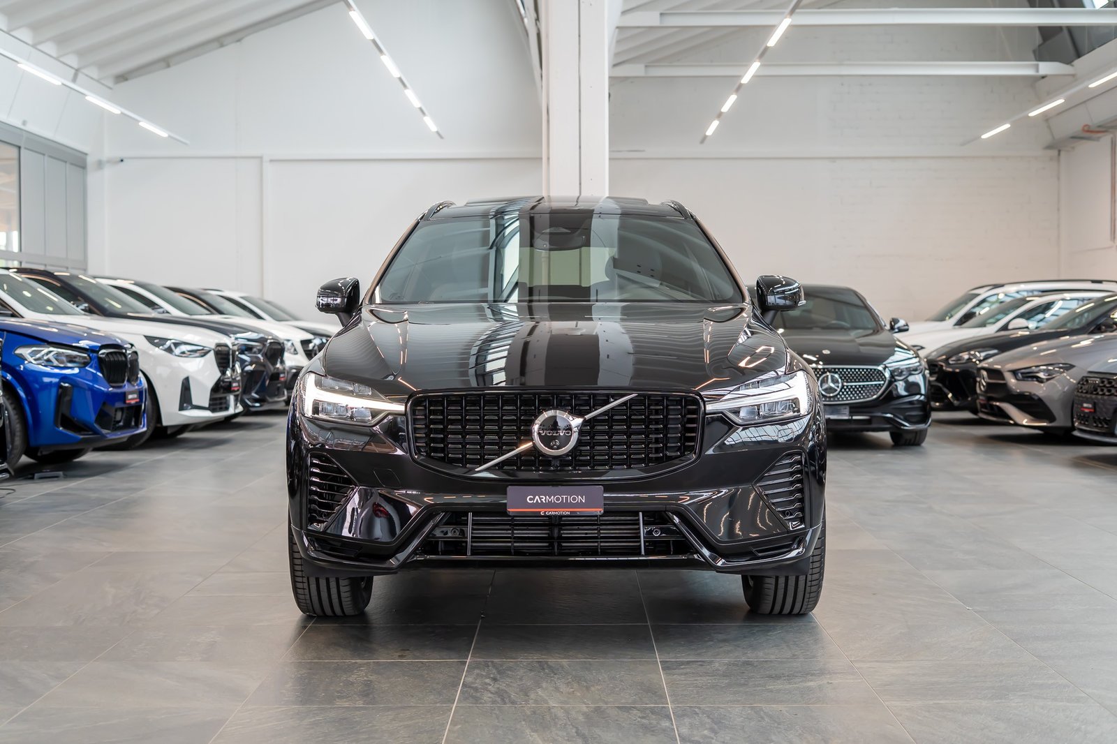 VOLVO XC60 2.0 T6 TE Plus Dark eAWD / Panaorama-Schiebedach, Hybride Rechargeable Essence/Électricité, Occasion / Utilisé, Automatique - 2