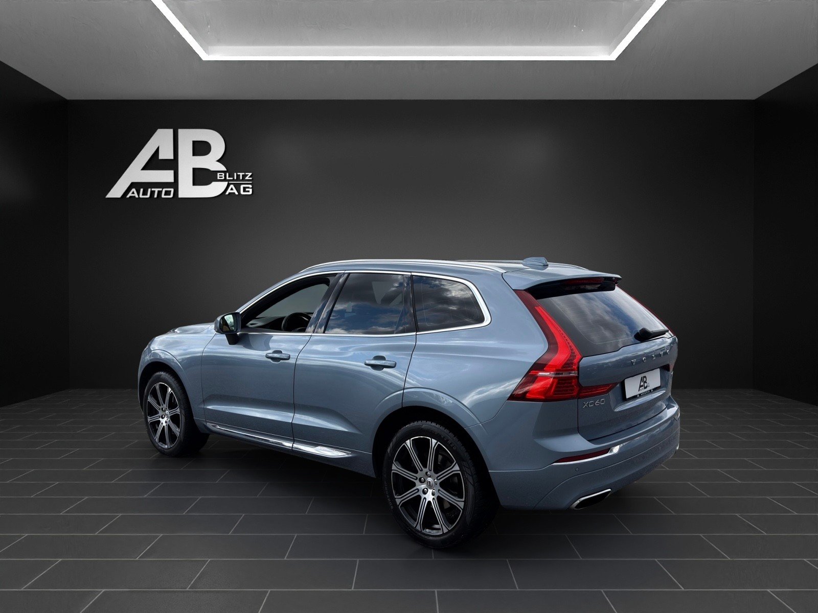 VOLVO XC60 T5 AWD Inscription Geartronic mit 250 PS, Benzina, Occasioni / Usate, Automatico - 3