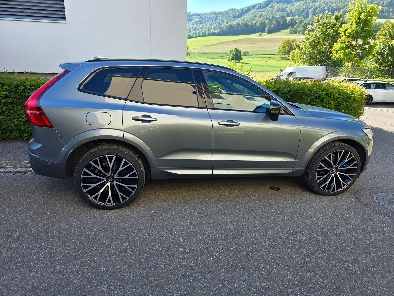 VOLVO XC60 T8 eAWD R-Design Geartronic, Hybride Rechargeable Essence/Électricité, Occasion / Utilisé, Automatique - 4