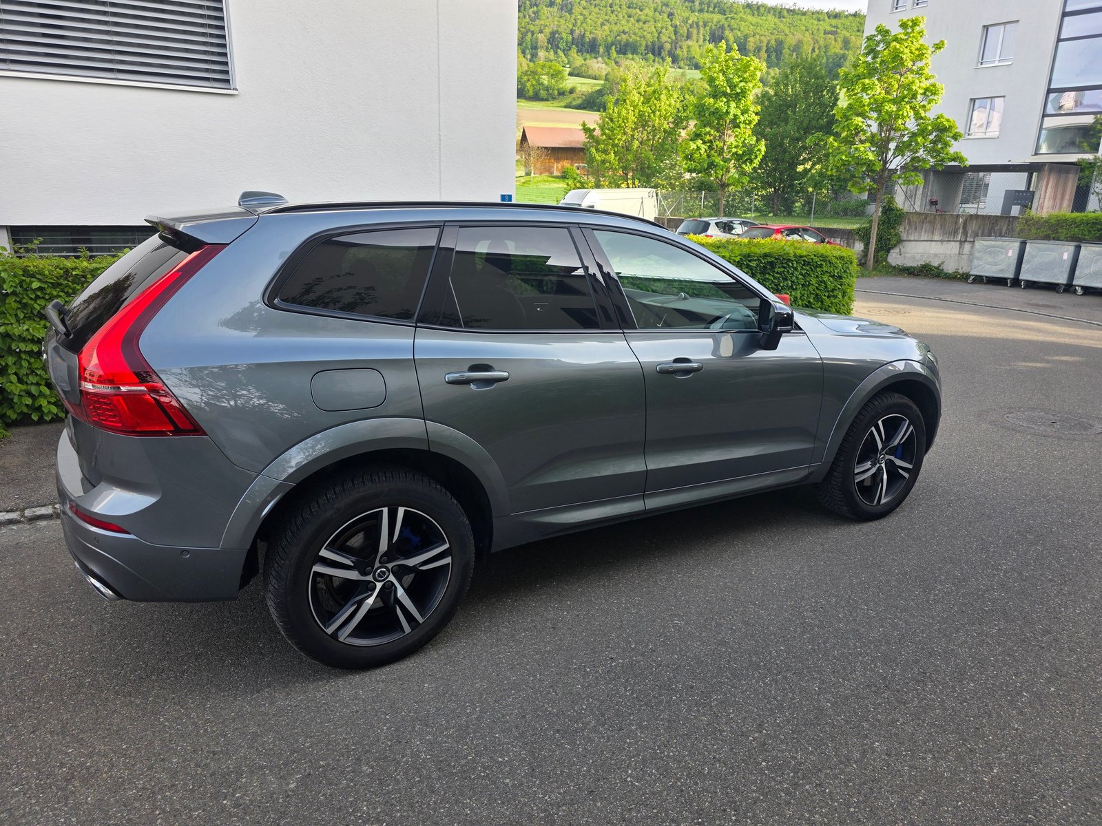 VOLVO XC60 T8 eAWD R-Design Geartronic, Hybride Rechargeable Essence/Électricité, Occasion / Utilisé, Automatique - 5