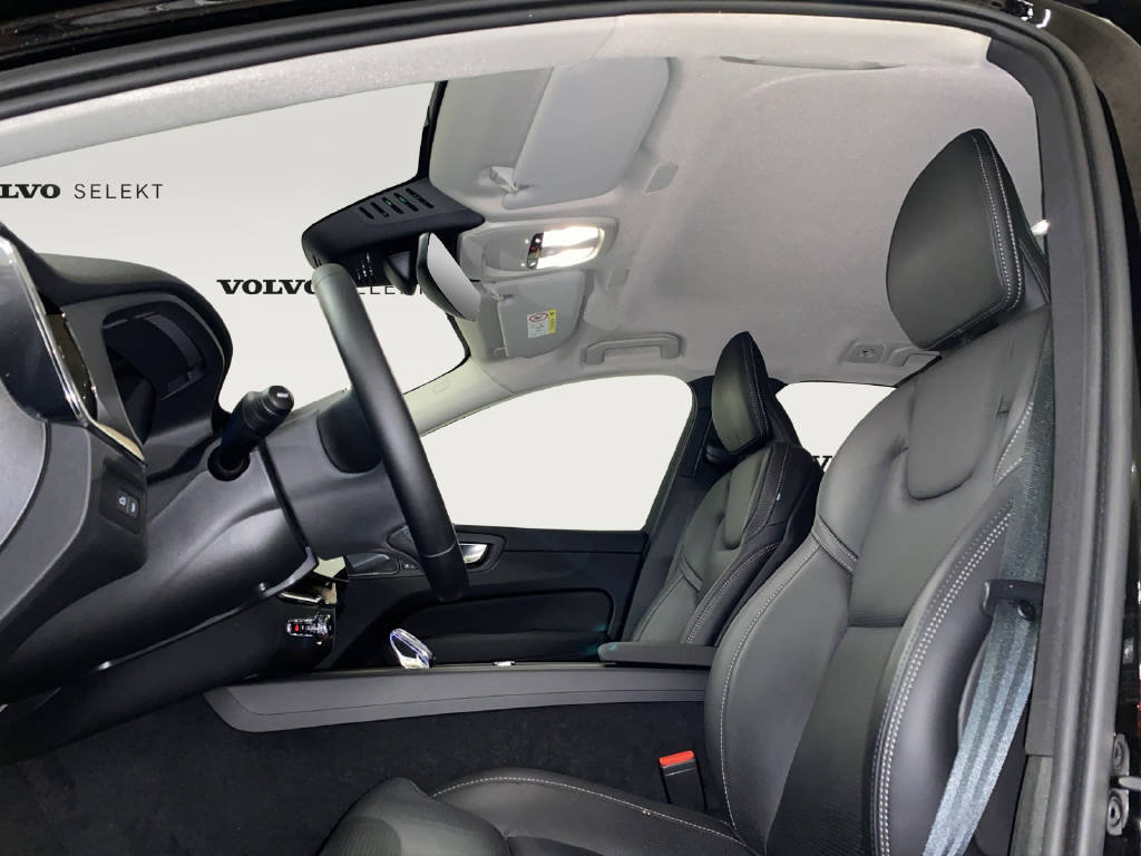 VOLVO XC60 2.0 T8 TE Plus Dark eAWD, Hybride Rechargeable Essence/Électricité, Occasion / Utilisé, Automatique - 7