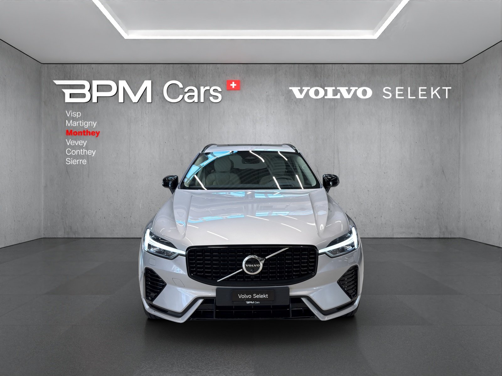 VOLVO XC60 T6 eAWD PluginHybrid Ultra Dark Geartronic, Plug-in-Hybrid Petrol/Electric, Second hand / Used, Automatic - 2