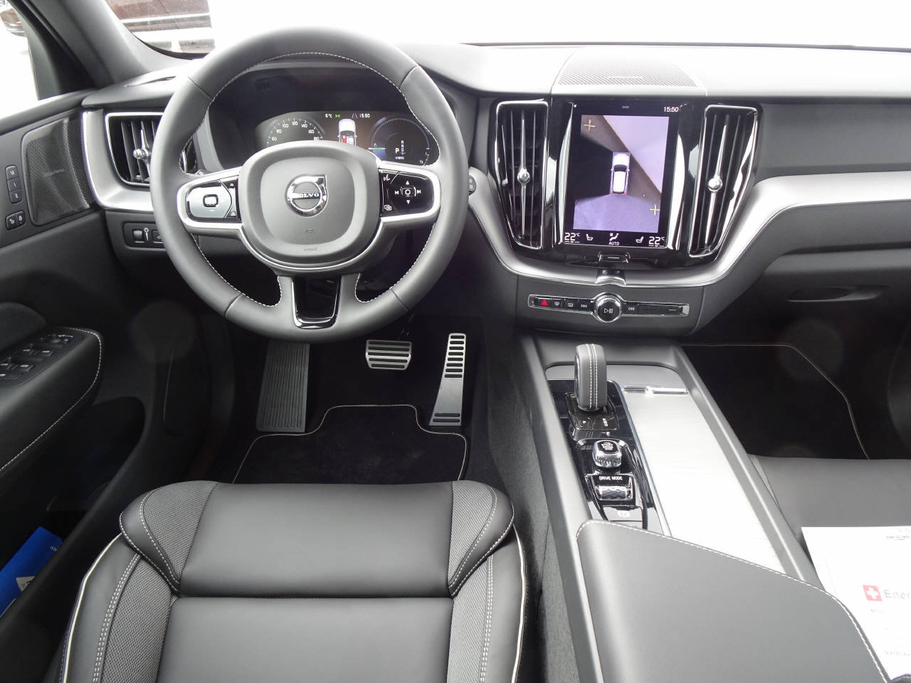 VOLVO XC60 2.0 T6 TE R-Design eAWD, Plug-in-Hybrid Petrol/Electric, Second hand / Used, Automatic - 2