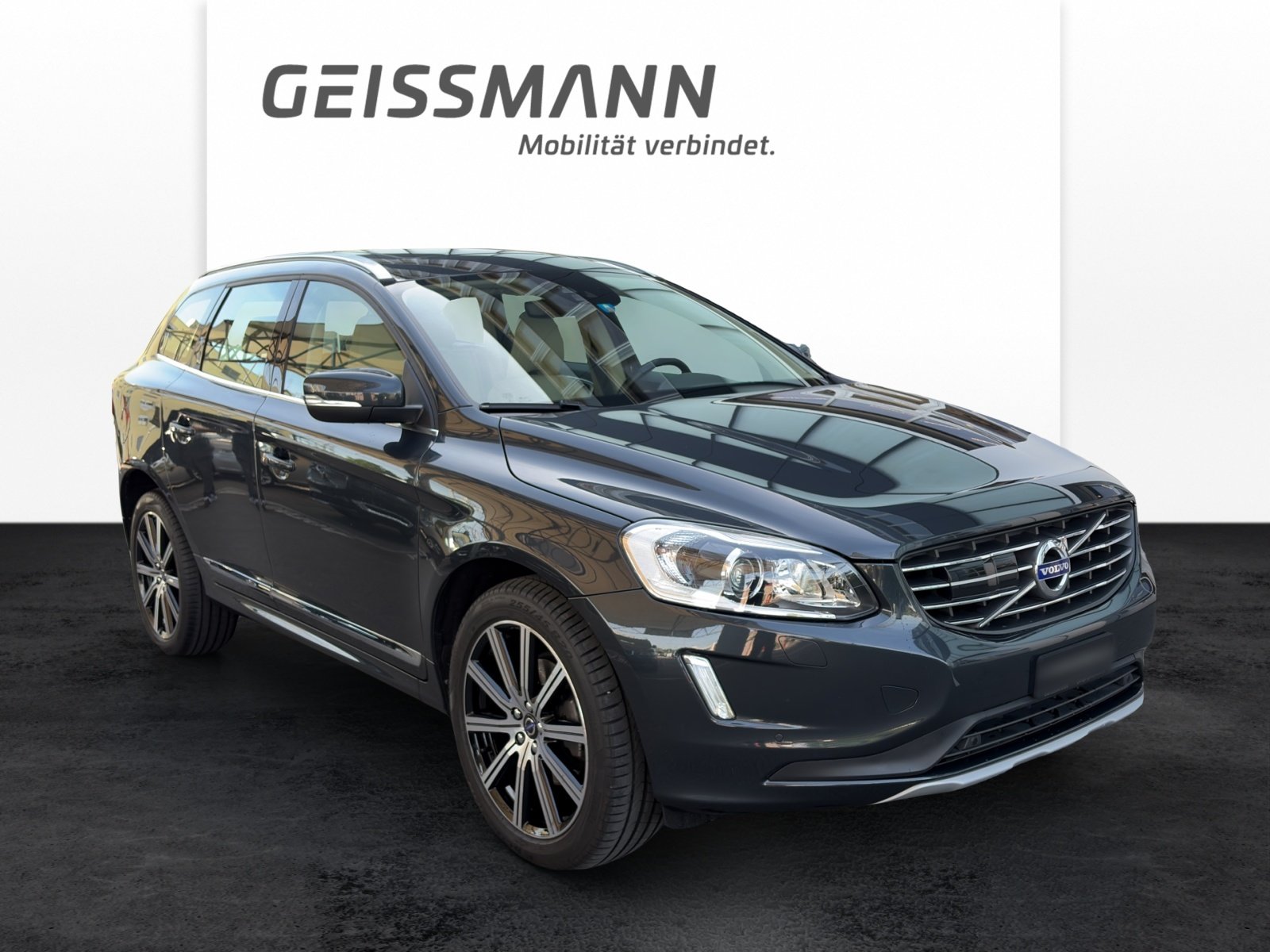 VOLVO XC60 2.0 T6 Summum AWD S/S, Benzin, Occasion / Gebraucht, Automatik - 2