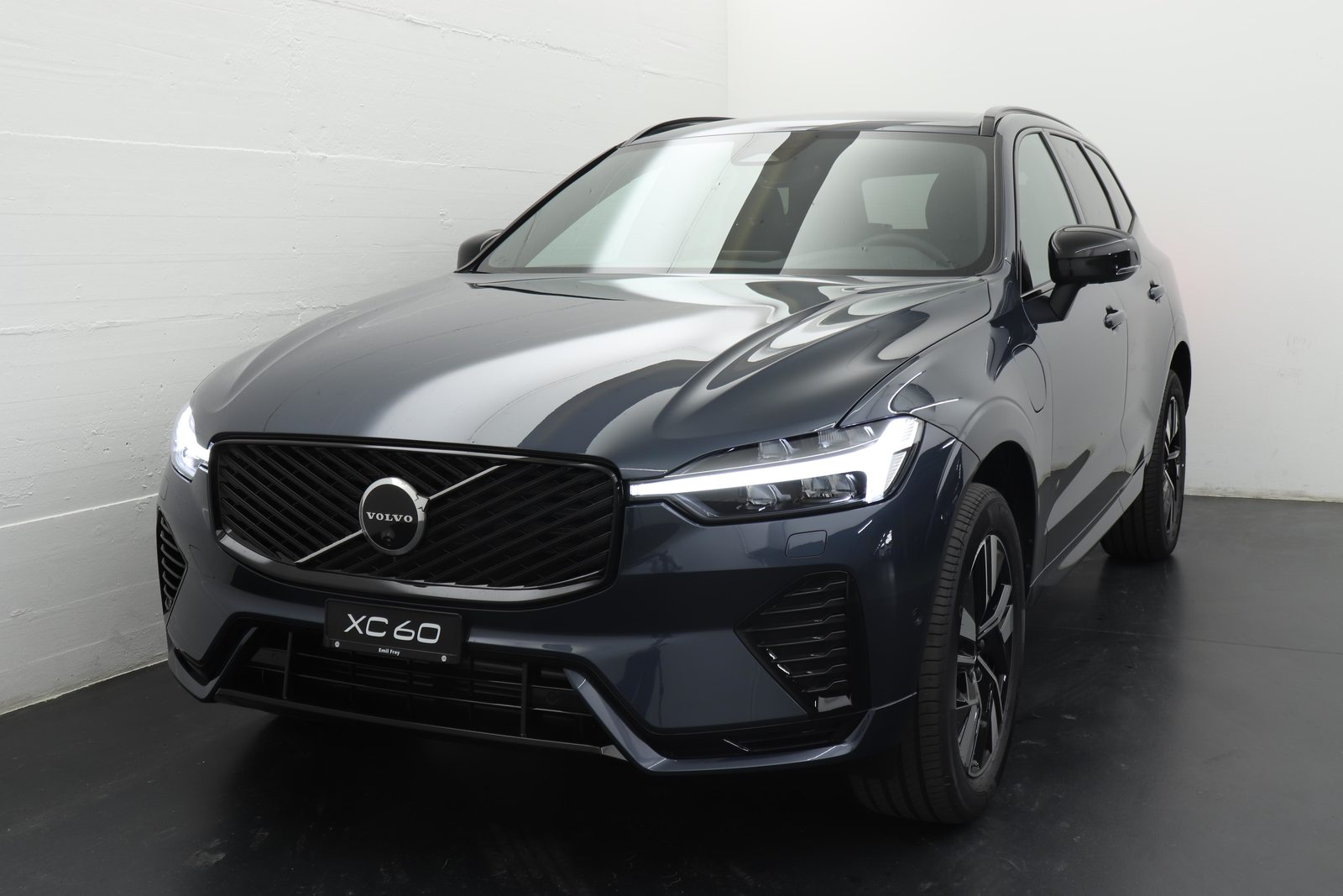 VOLVO XC60 2.0 T6 TE Plus Dark eAWD, Plug-in-Hybrid Benzina/Elettrica, Occasioni / Usate, Automatico