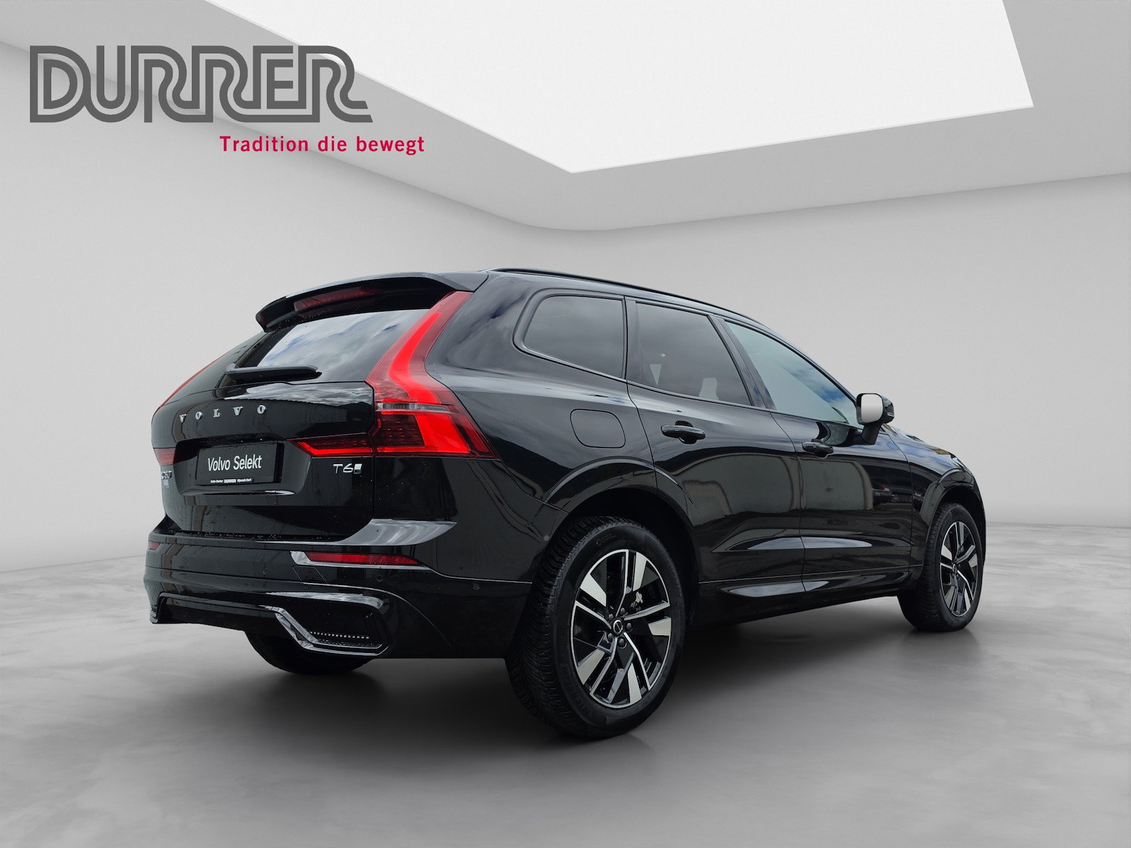VOLVO XC60 2.0 T6 TE Plus Dark eAWD, Plug-in-Hybrid Benzin/Elektro, Occasion / Gebraucht, Automatik - 4