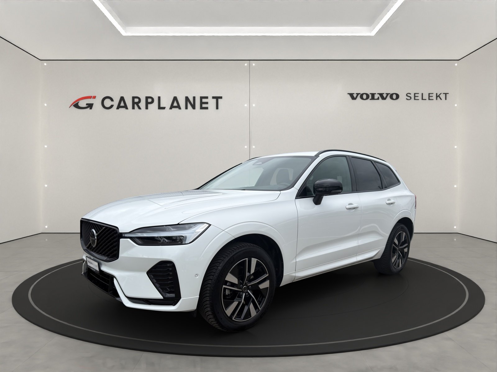 VOLVO XC60 2.0 B5 MH Plus Dark AWD