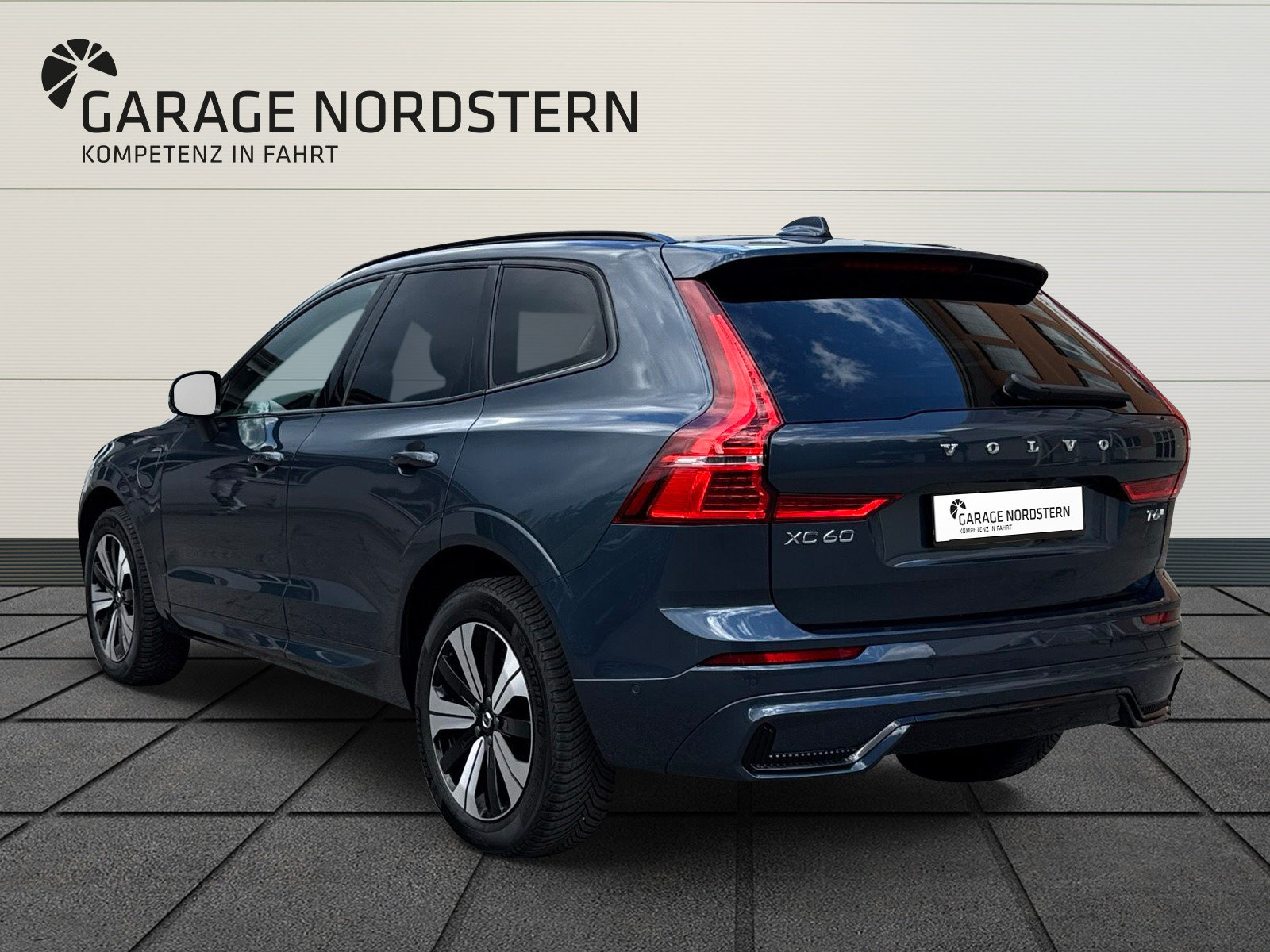 VOLVO XC60 2.0 T6 TE Plus Dark eAWD, Hybride Rechargeable Essence/Électricité, Occasion / Utilisé, Automatique - 3
