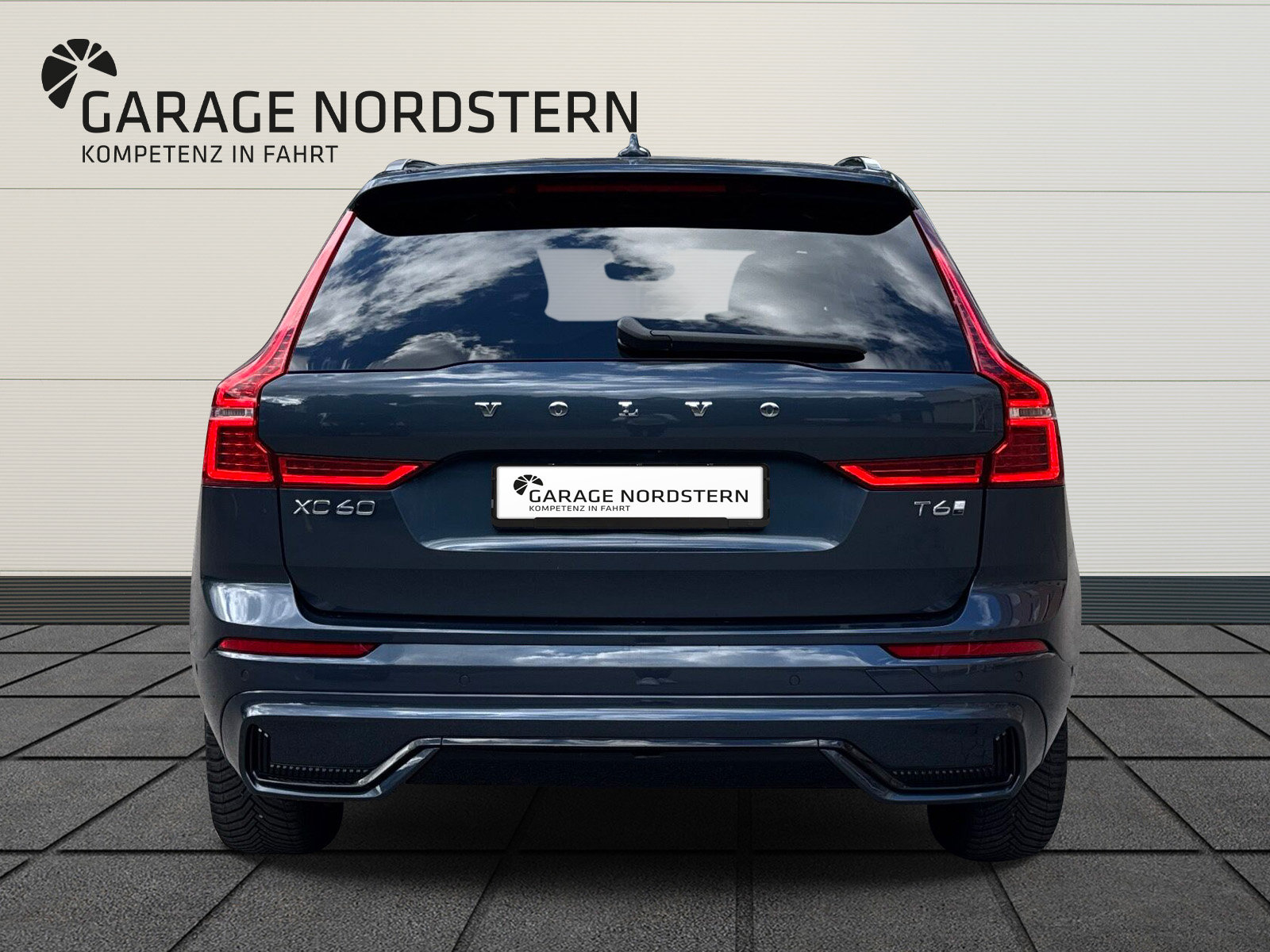 VOLVO XC60 2.0 T6 TE Plus Dark eAWD, Hybride Rechargeable Essence/Électricité, Occasion / Utilisé, Automatique - 4