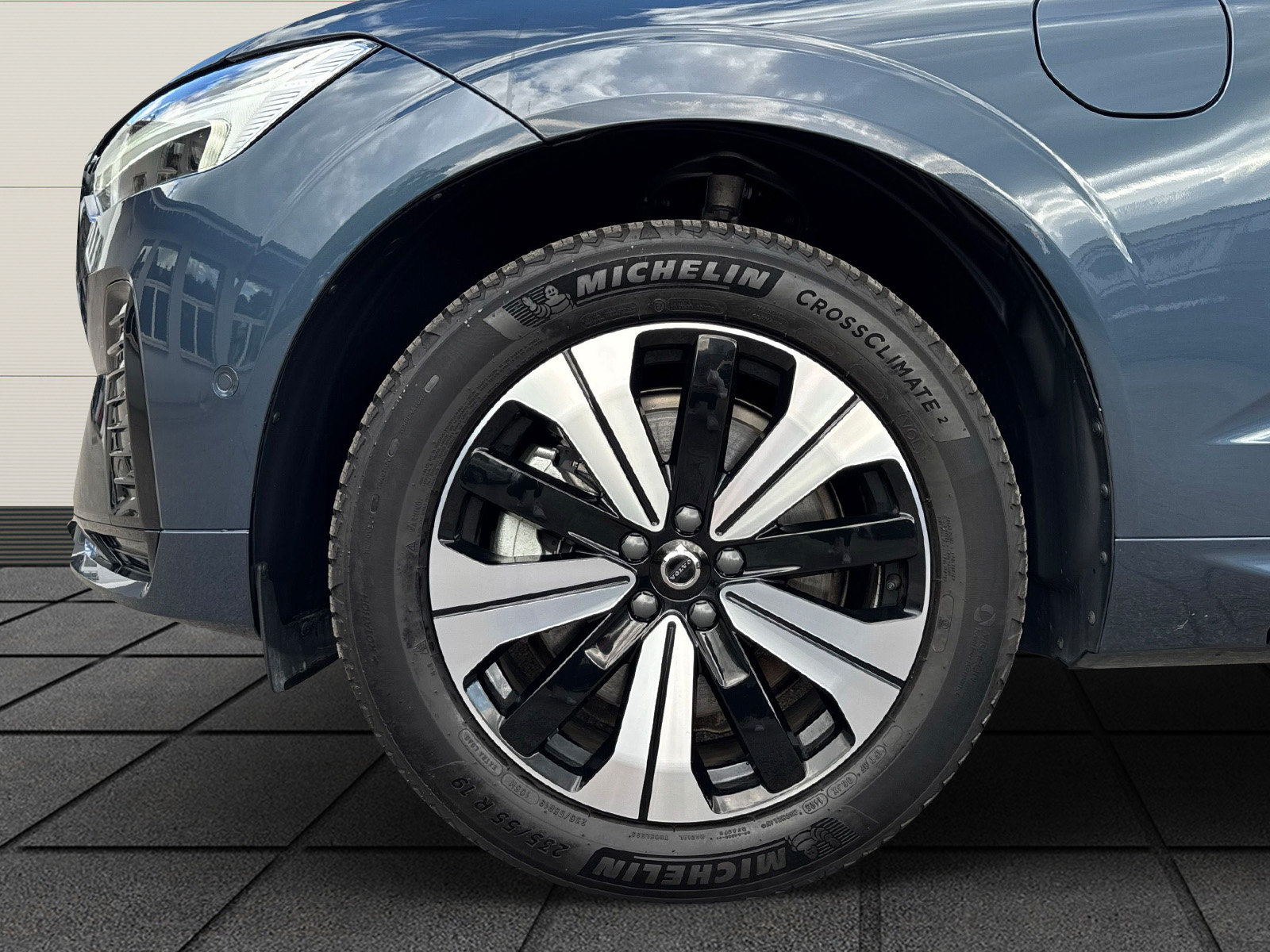 VOLVO XC60 2.0 T6 TE Plus Dark eAWD, Hybride Rechargeable Essence/Électricité, Occasion / Utilisé, Automatique - 5