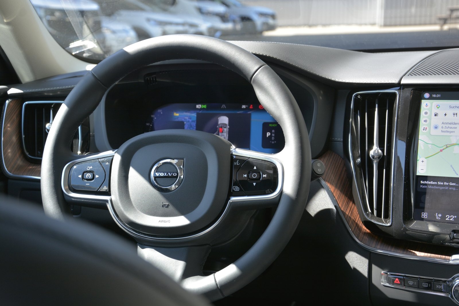 VOLVO XC60 2.0 T8 TE XCENTRIC eAWD *Anhängerkupplung*, Hybride Rechargeable Essence/Électricité, Occasion / Utilisé, Automatique - 7