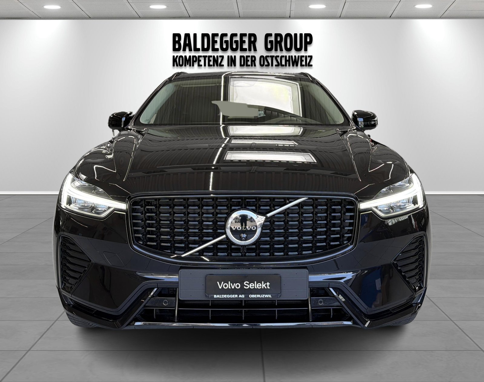 VOLVO XC60 2.0 B5 MH Plus Dark AWD, Petrol, Second hand / Used, Automatic - 4