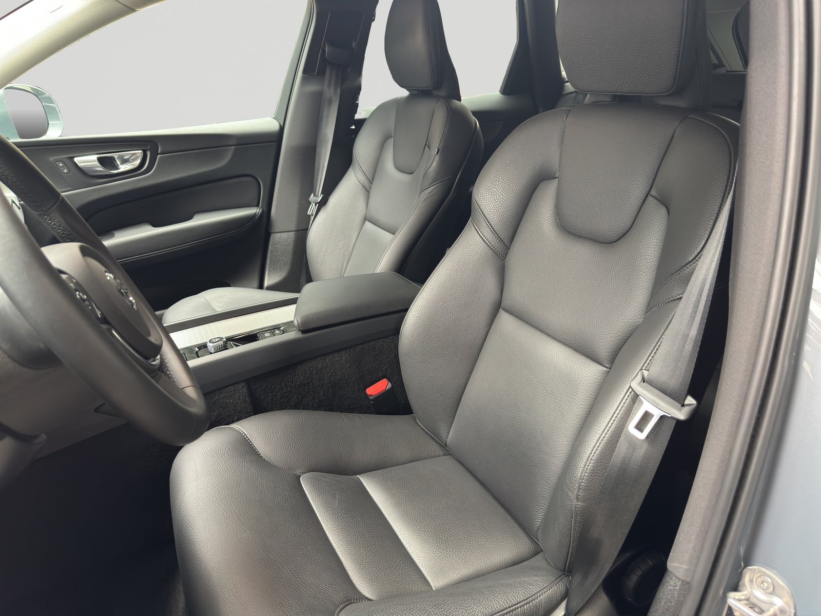 VOLVO XC60 B4 Diesel 2WD Mild Hybrid Core Geartronic, Mild-Hybrid Diesel/Elektro, Occasion / Gebraucht, Automatik - 6
