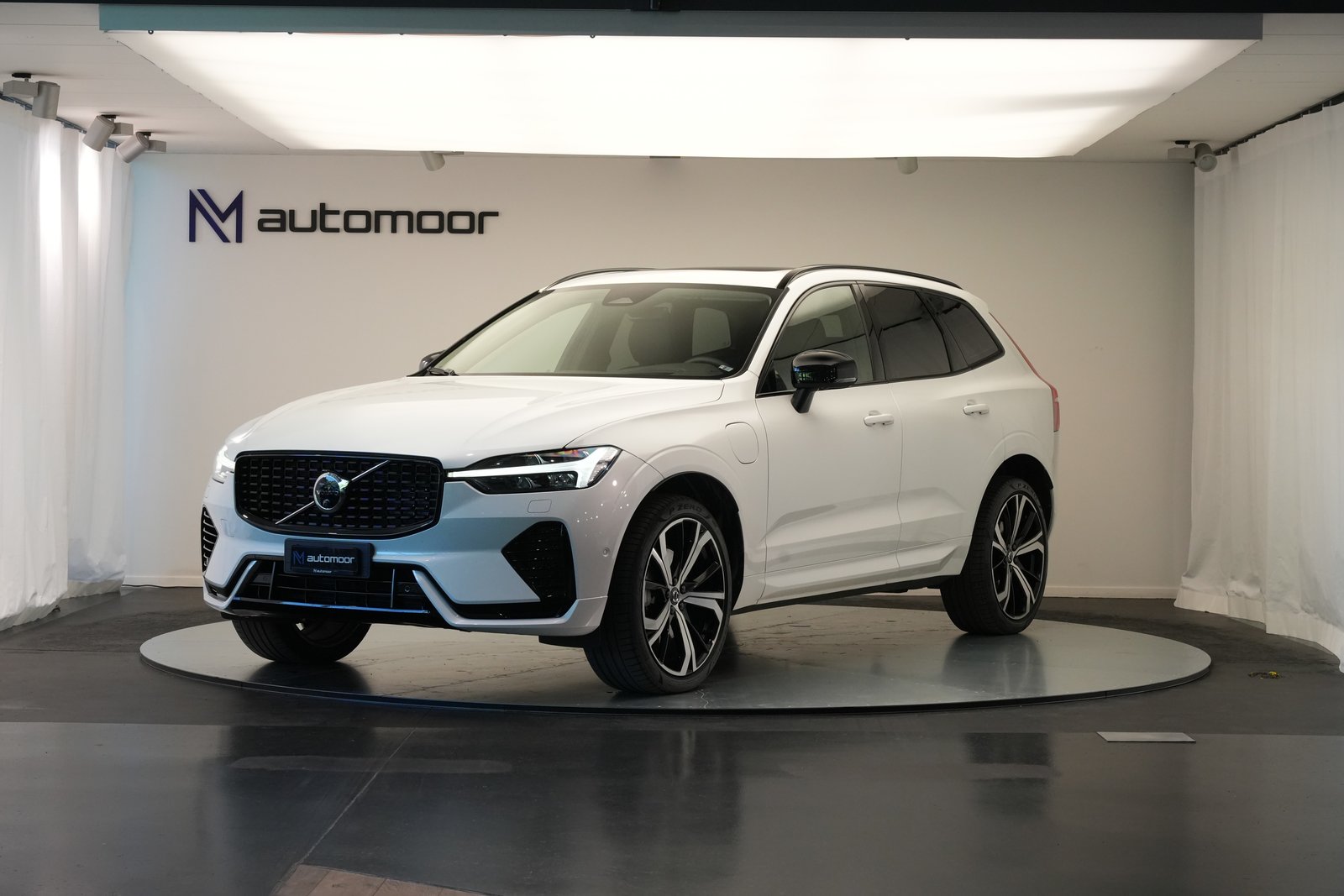 VOLVO XC60 T8 eAWD PluginHybrid Ultimate Dark Geartronic *CH, Plug-in-Hybrid Petrol/Electric, Second hand / Used, Automatic