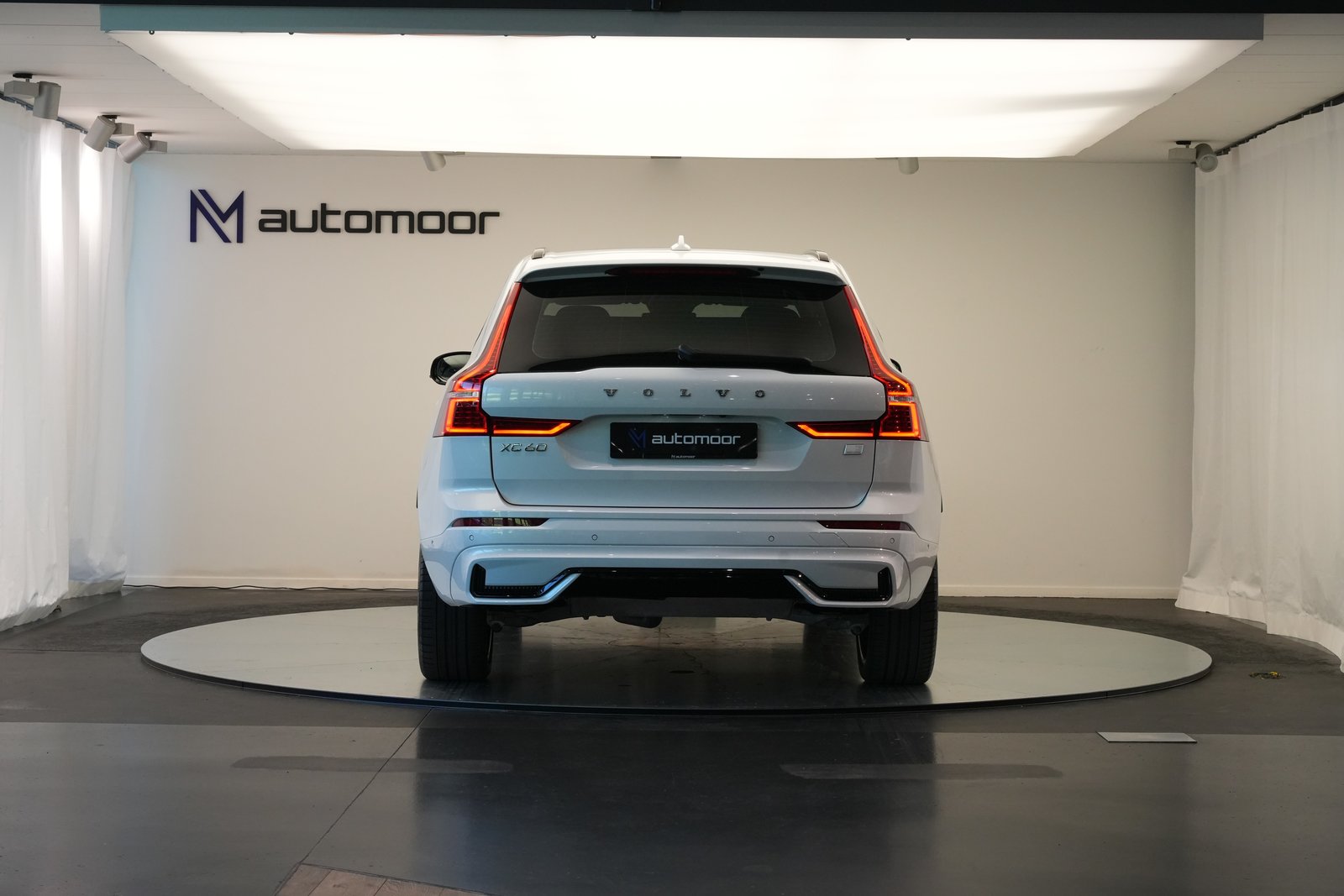 VOLVO XC60 T8 eAWD PluginHybrid Ultimate Dark Geartronic *CH, Plug-in-Hybrid Petrol/Electric, Second hand / Used, Automatic - 6