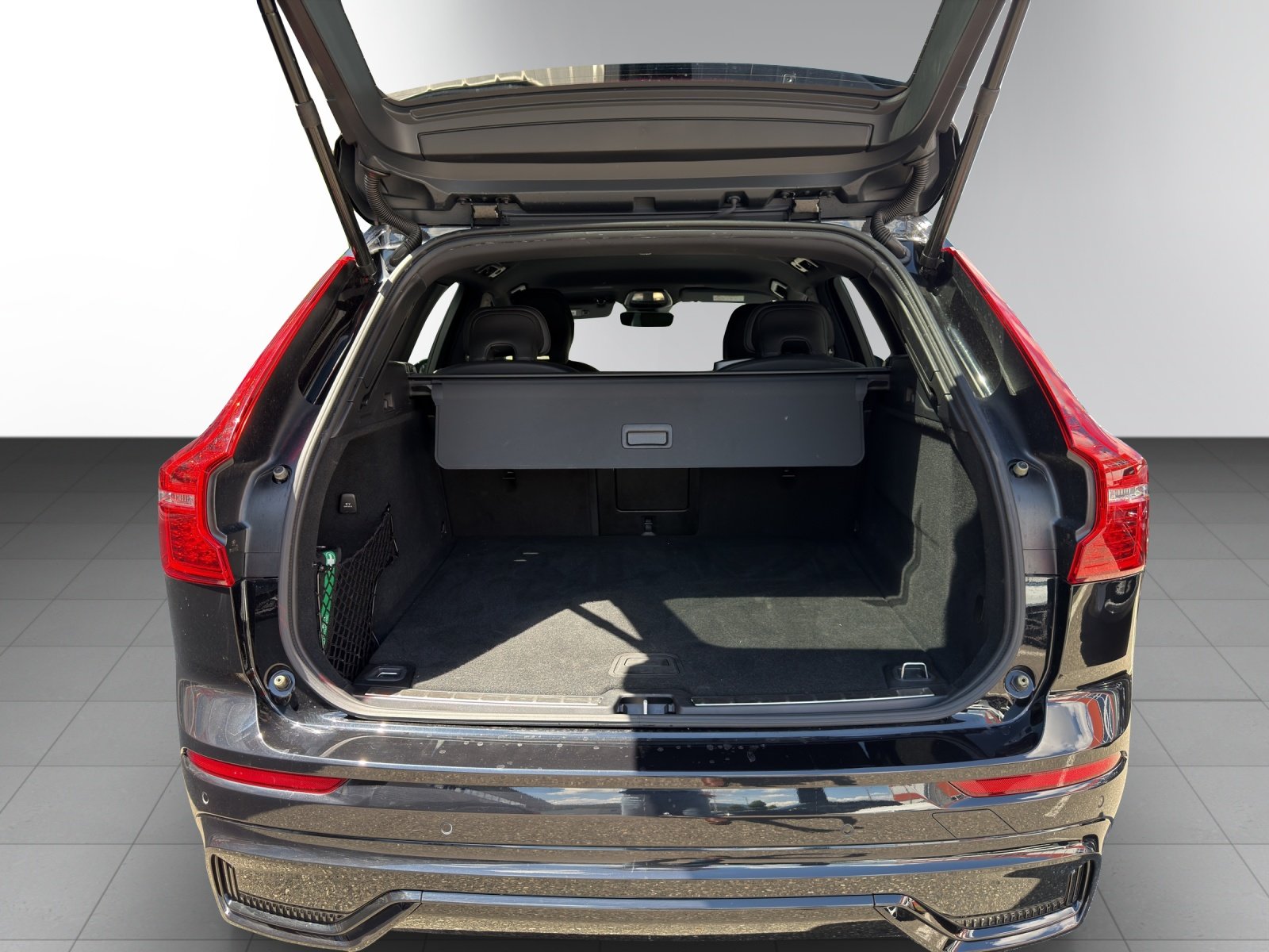 VOLVO XC60 B5 B AWD Plus Dark, Hybride Léger Essence/Électricité, Occasion / Utilisé, Automatique - 7